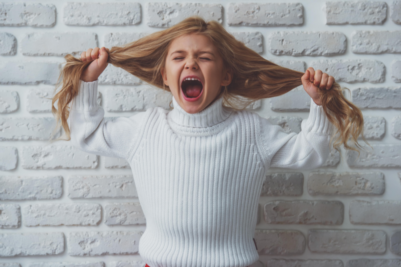 cocugun-ofke-ve-davranis-problemleriyle-bas-etme-rehberi