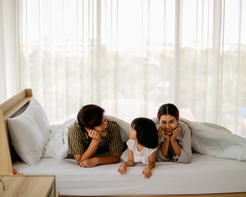 bizden-biz-uc-kisiye-cocuk-sahibi-olduktan-sonra-degisen-iliskileri-yonetme-rehberi